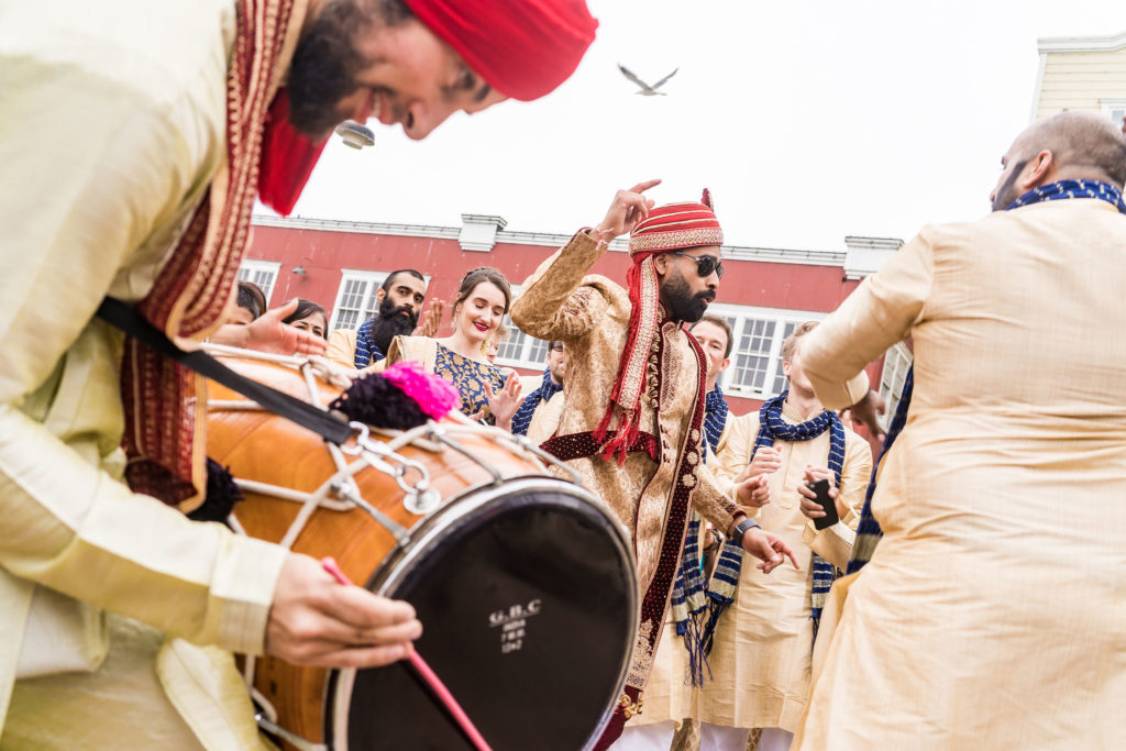 Baraat Drumming for an indian wedding processional